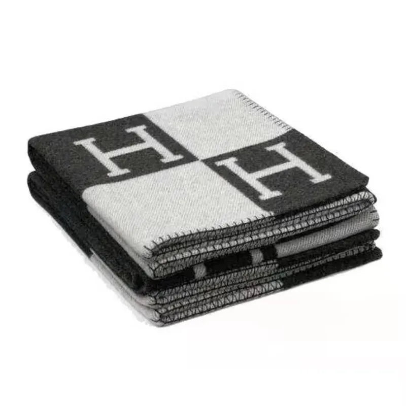 Winter Fleece Blanket Single Air Conditioning Blanket Sofa Blanket Nap Blanket H Letter Aviation Flight Blanket