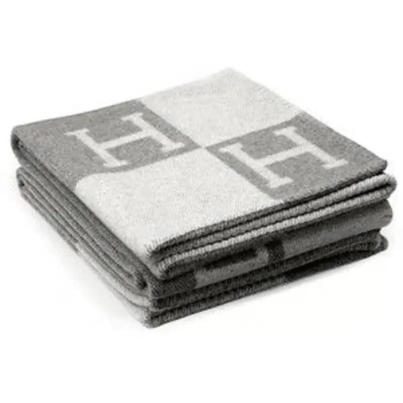 Winter Fleece Blanket Single Air Conditioning Blanket Sofa Blanket Nap Blanket H Letter Aviation Flight Blanket