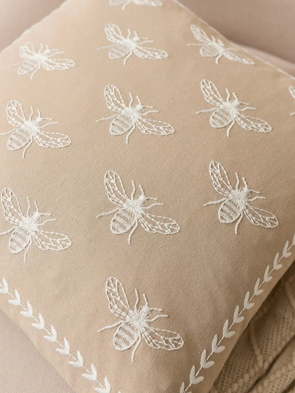 Beige Embroidered Bee Pillow Cover 1pc Indoor