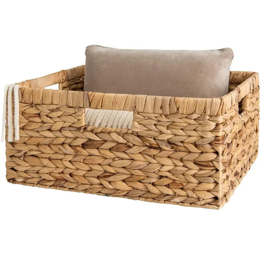 Extra Large Wicker Baskets for Organizing, Water Hyacinth Storage Basket with Builtin Handles, 1 Pack