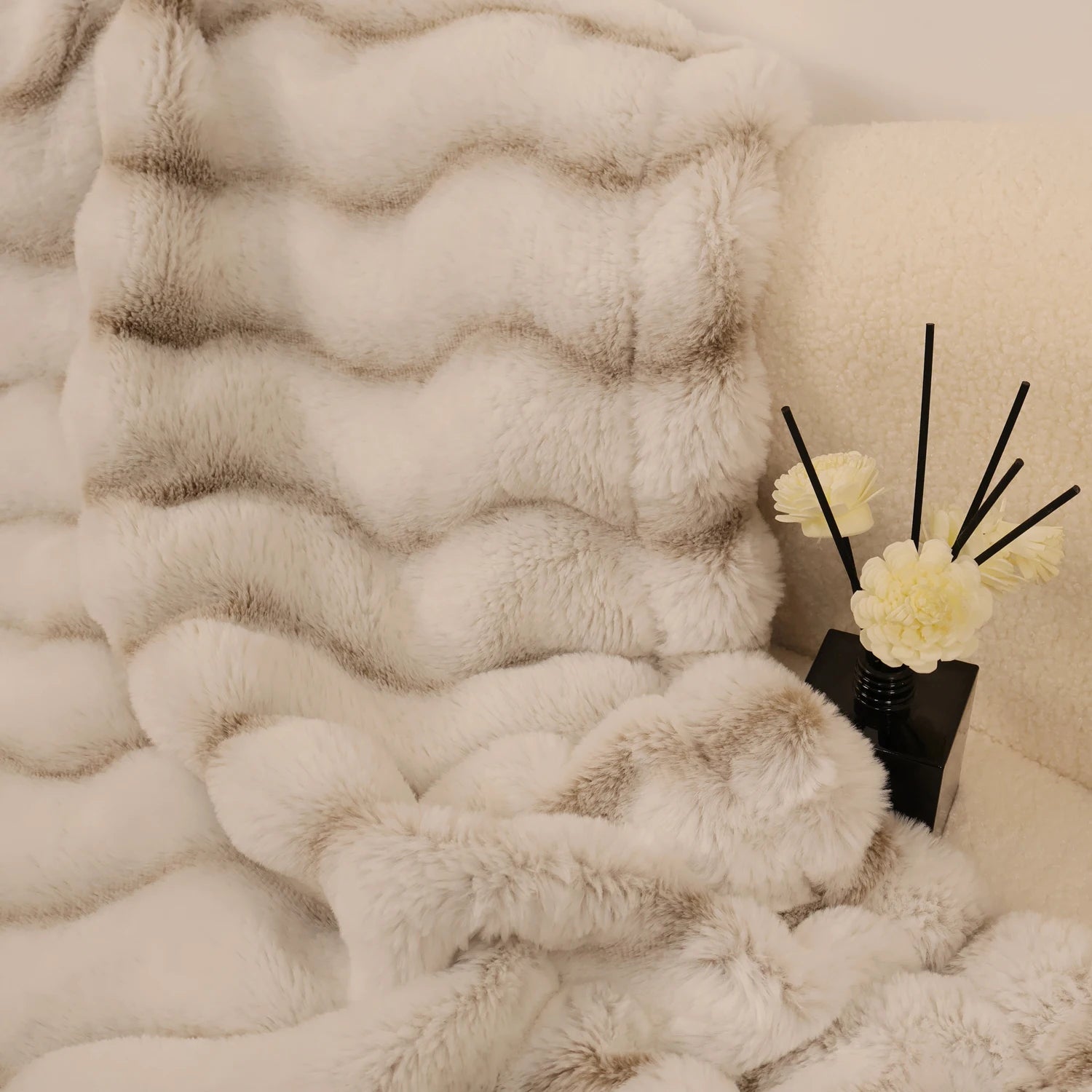 Rosekind Soft FAUX RABBIT Fleece Throw , Faux Fur Blanket